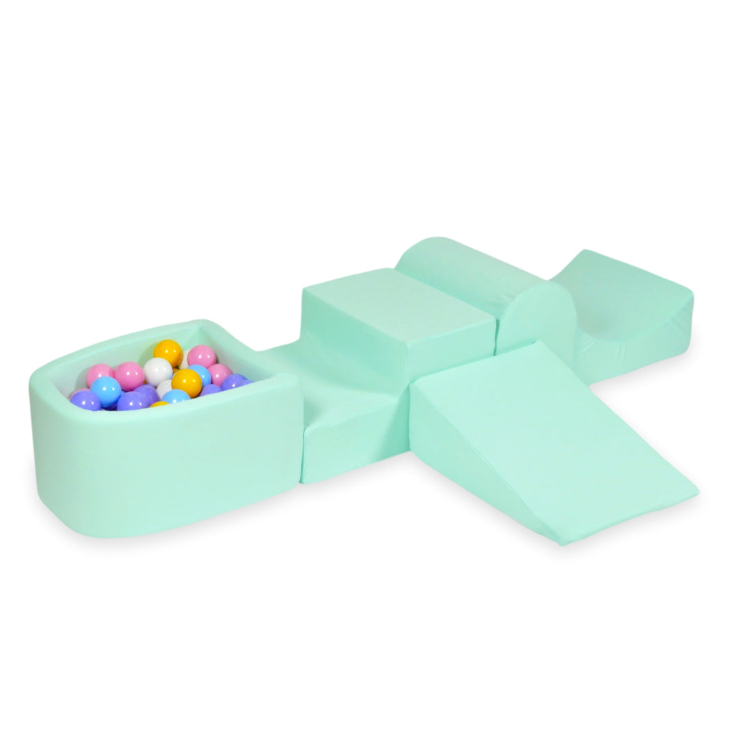 Foam play area with hill and micro mint pool + 100 balls