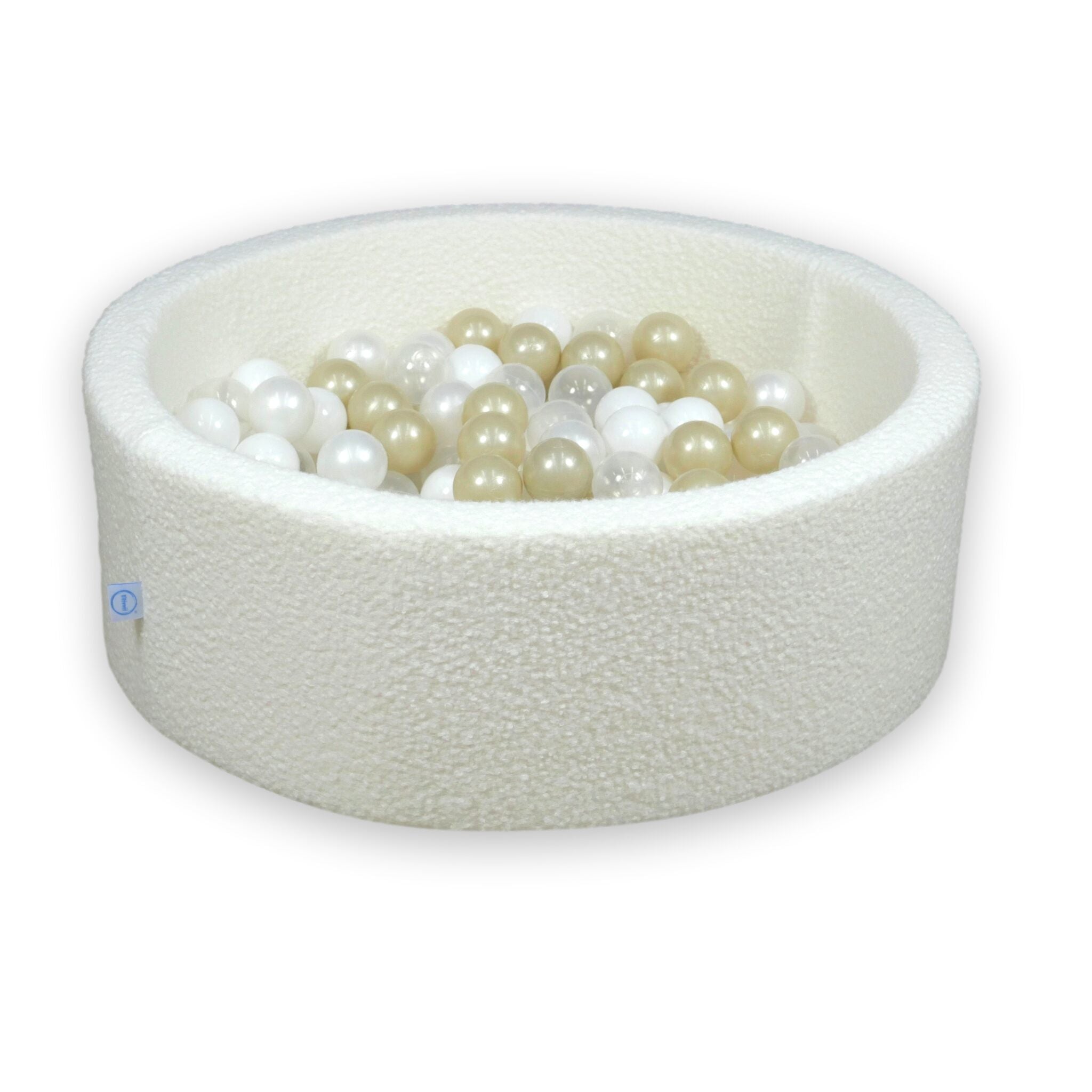 Ball pit in white boucle