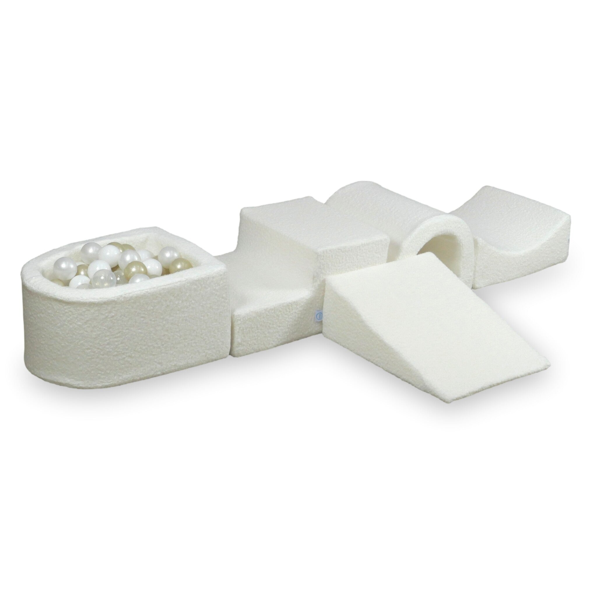 Foam play area with bridge and micro boucle white pool + 100 balls