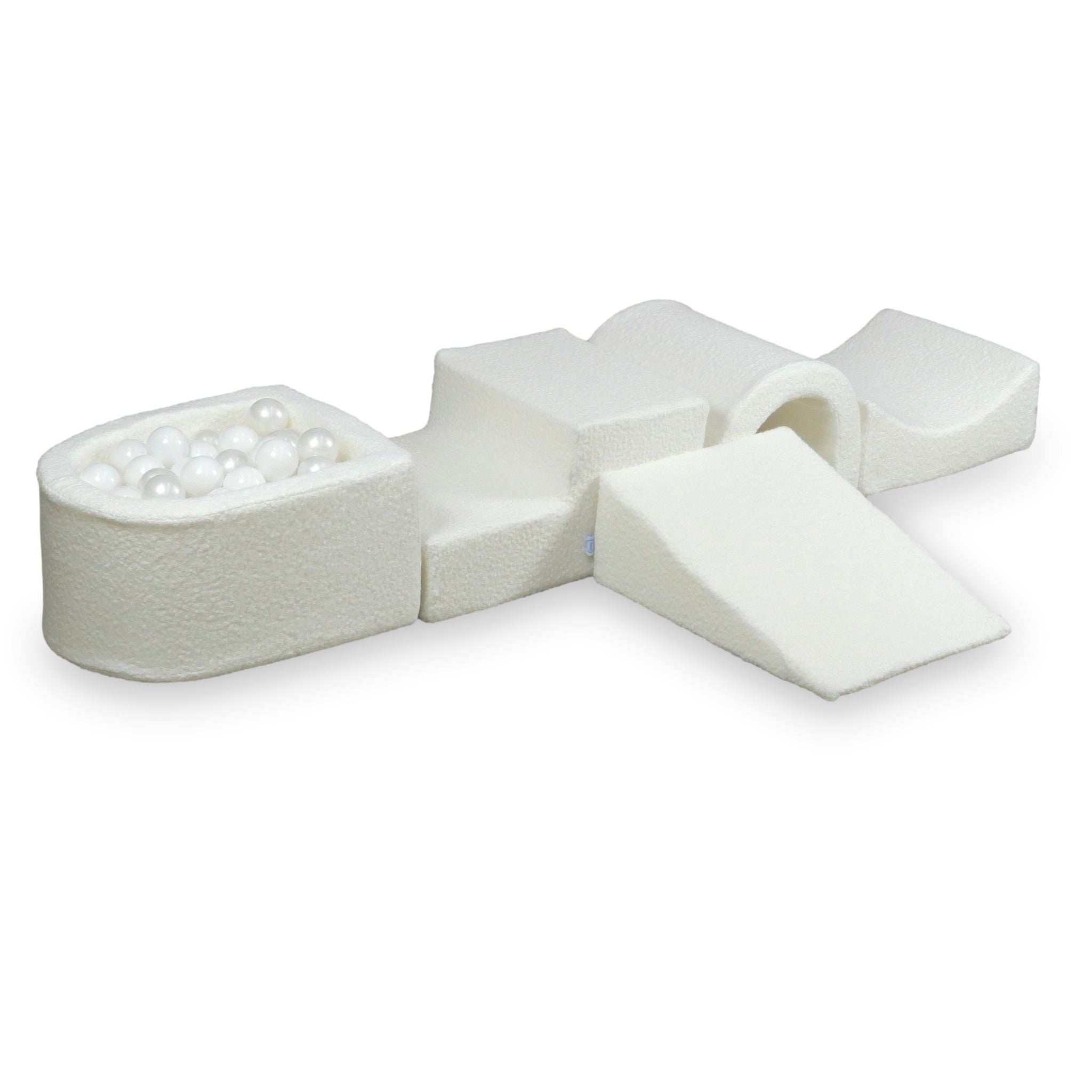 Foam play area with bridge and micro boucle white pool + 100 balls
