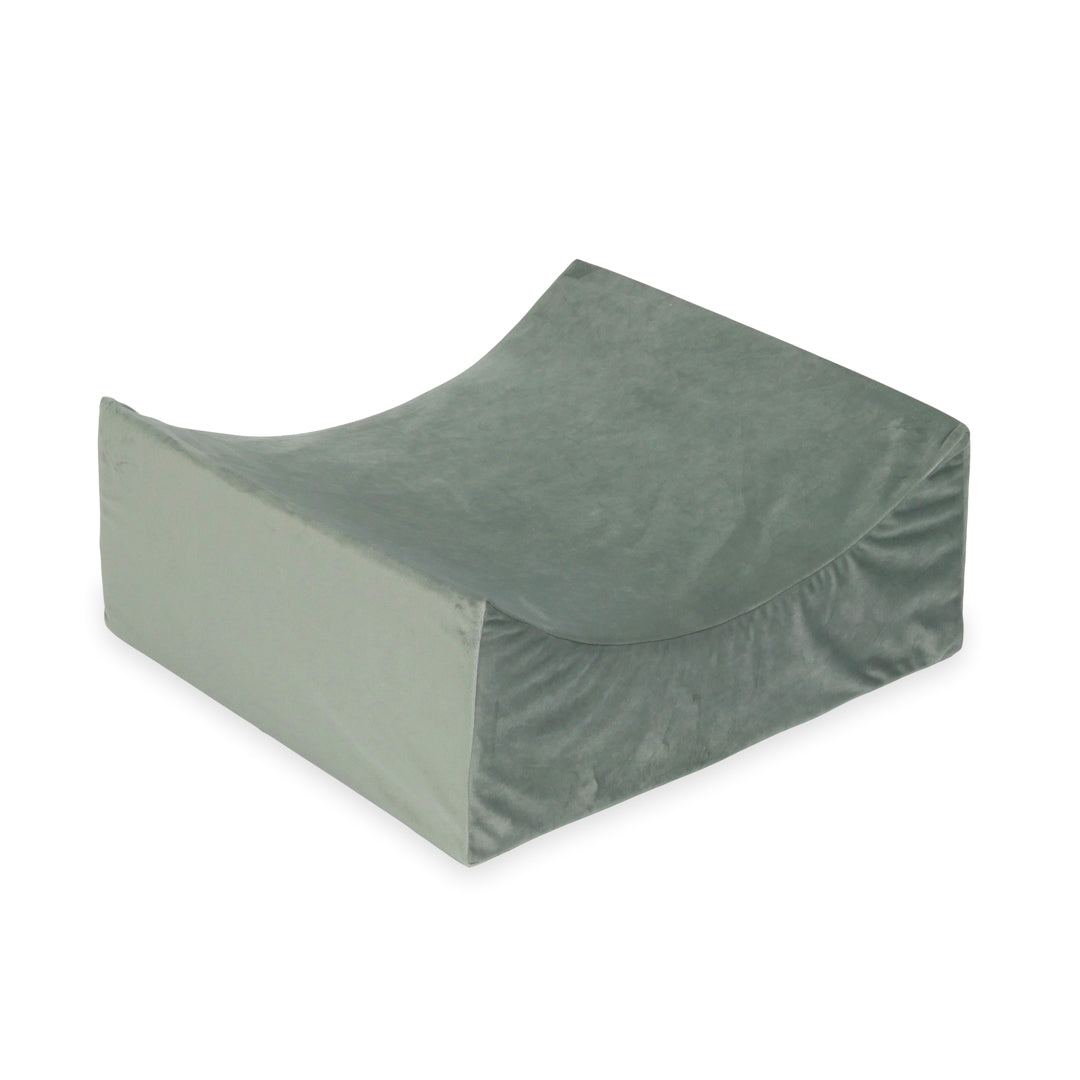 Foam cradle for velvet Playground
