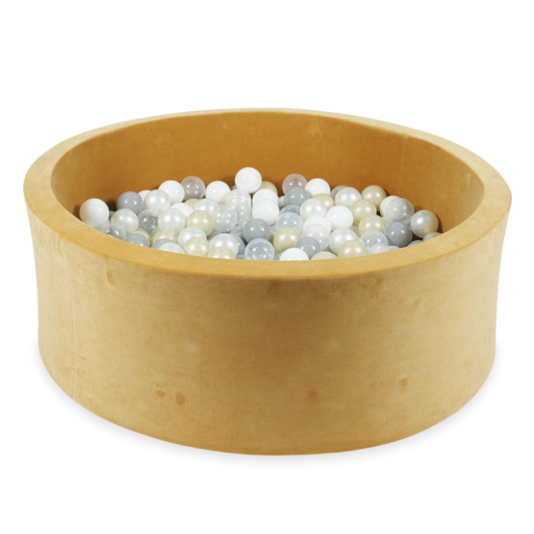 Ball Pit in velvet soft caramel 110x40 cm with 500 balls
