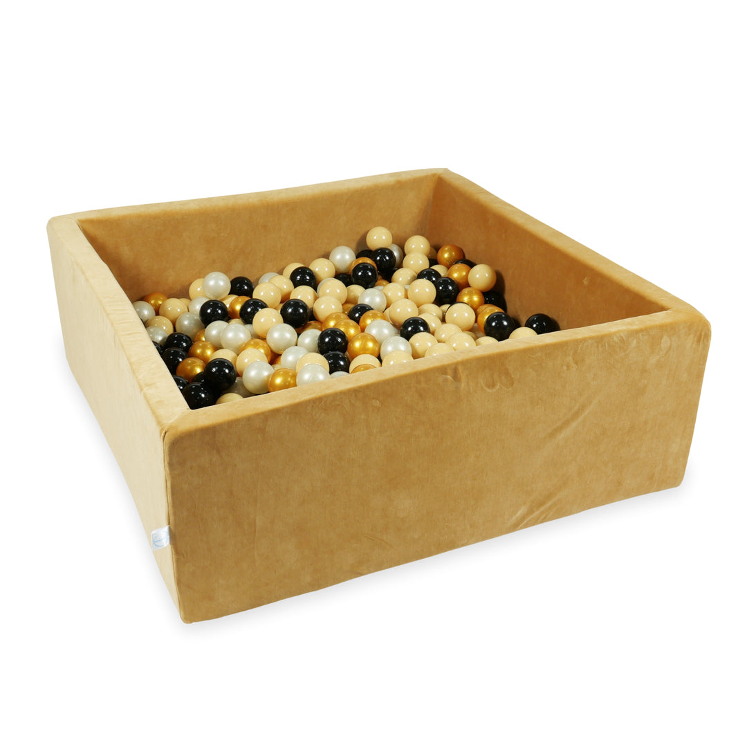 Square ball pit 110x110x40 cm in caramel soft velvet, 600 balls