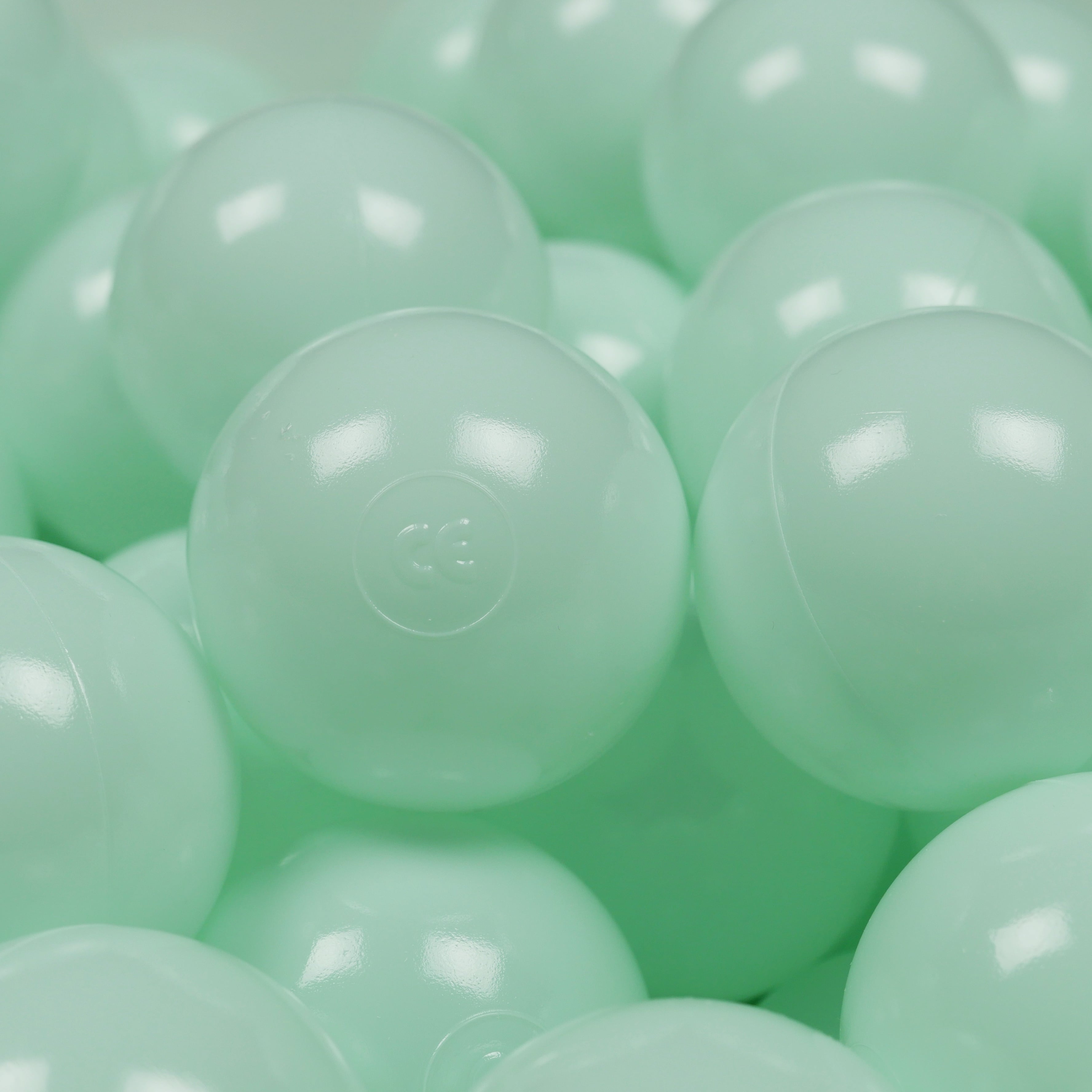 Game balls ø7cm 100 pieces light mint