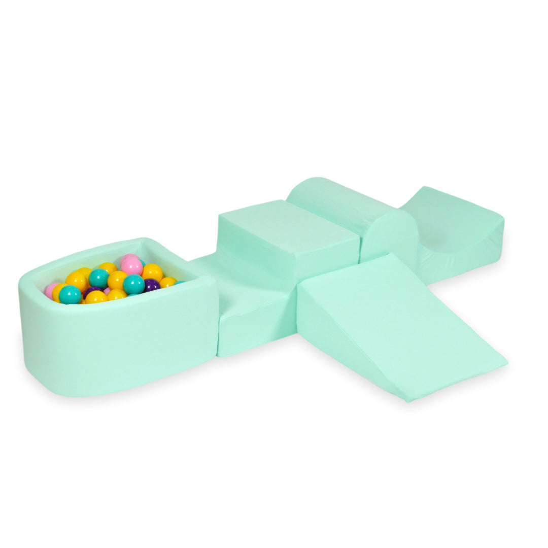 Foam play area with hill and micro mint pool + 100 balls