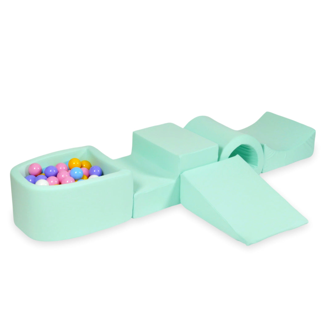 Foam play area with bridge and micro mint pool + 100 balls