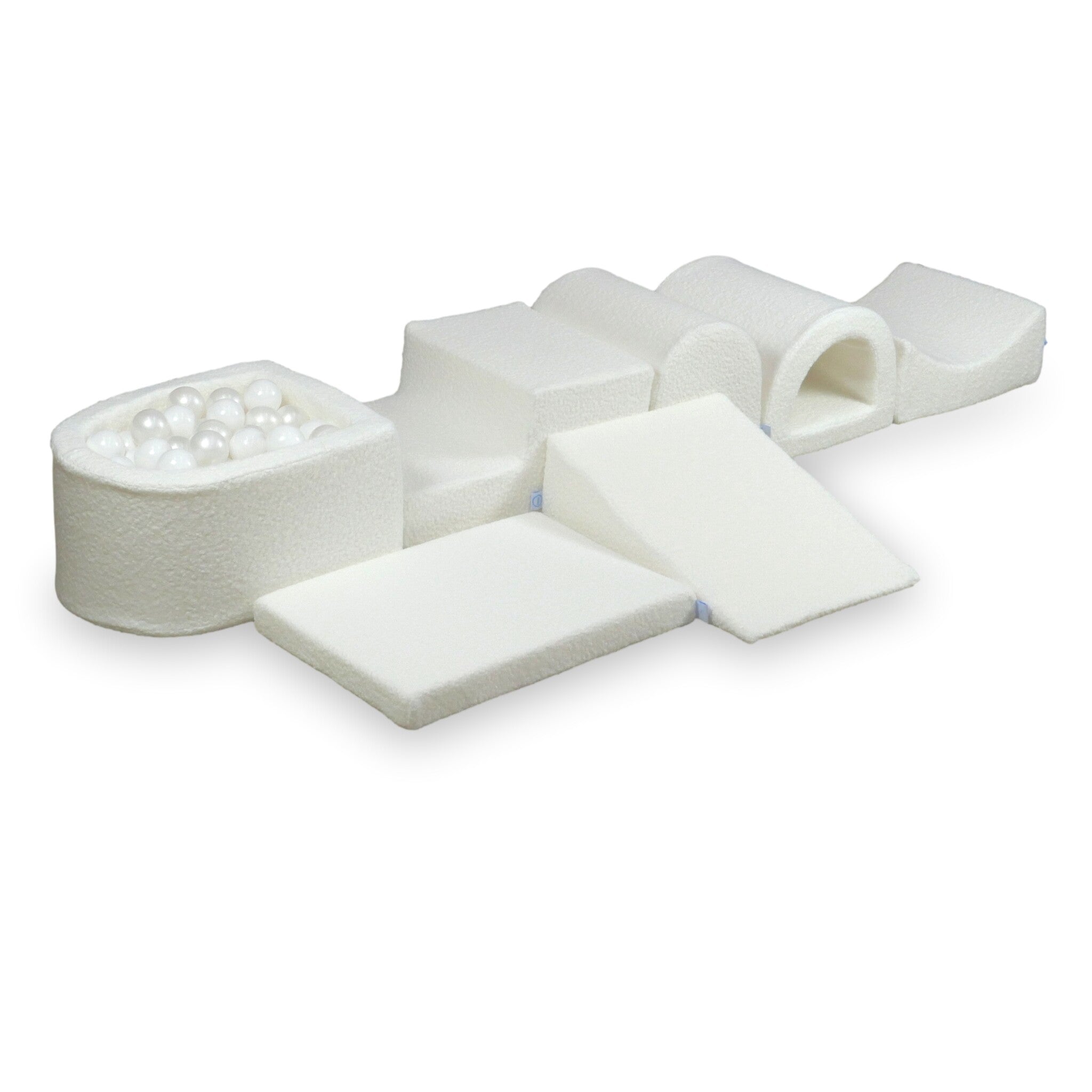 Larger foam play area with micro boucle white pool + 100 balls