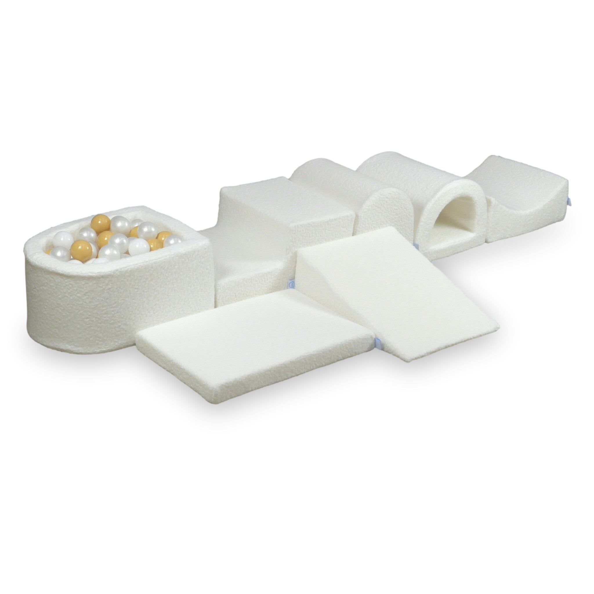 Larger foam play area with micro boucle white pool + 100 balls