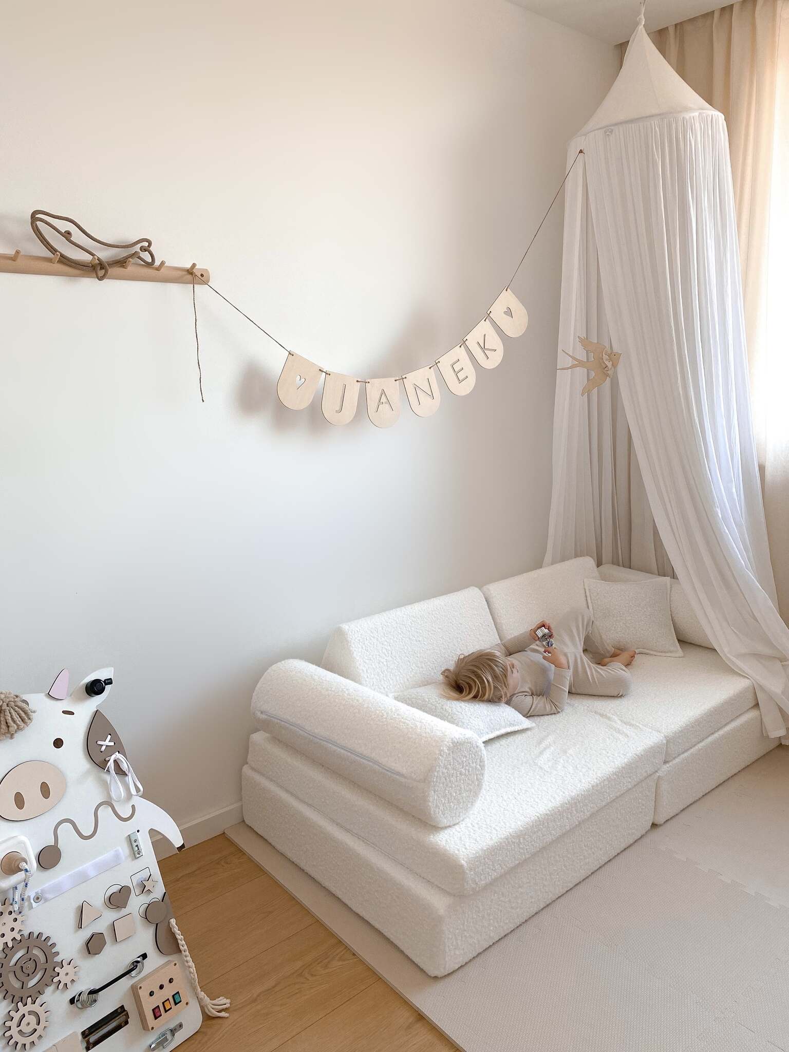 Montessori Play Sofa Comfort White Bouclé