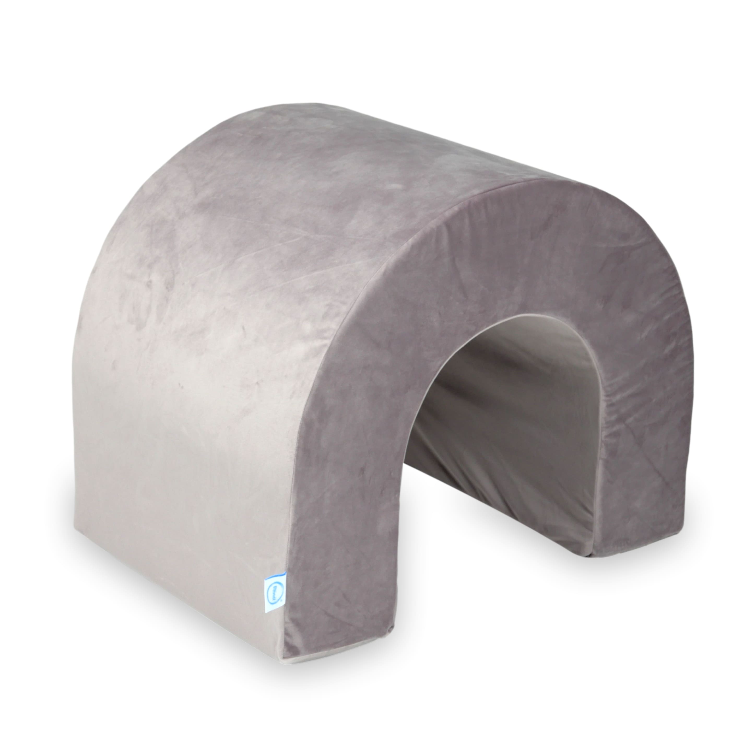 Foam tunnel for velvet playground