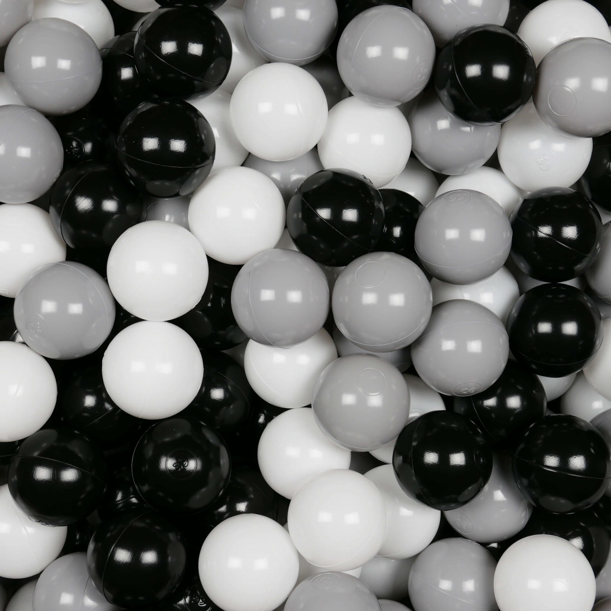Play balls ø7cm 150 pieces white, black, gray